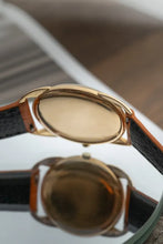 Load image into Gallery viewer, 1949 Longines Calibre 27M - 18k yellow Gold - Fancy claw lugs