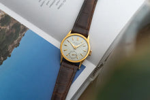 Load image into Gallery viewer, 1953 Patek Philippe Calatrava 18k Yellow gold Reference 96 - Archive Papers