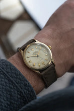 Load image into Gallery viewer, 1958 Rolex Oyster Perpetual 5506 - Tropical Patina Honey Comb Explorer Dial