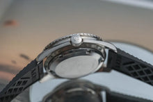 Load image into Gallery viewer, 1965 Vintage 42mm Seamaster 300 Omega 165.024 Automatic 552 Movement