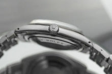 Load image into Gallery viewer, 1966 Tudor Ranger 7966 Stainless Steel - Nice patina!