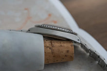 Load image into Gallery viewer, 1970 Rolex GMT Master Stainless 1675 Pepsi Bezel