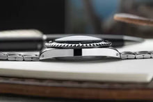 Load image into Gallery viewer, 1970 Rolex Submariner 5513 Stainless Steel - Stunning golden patina