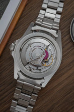 Load image into Gallery viewer, 1970s Rolex 1680 Submariner Stainless Steel - Nice patina!