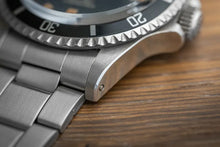 Load image into Gallery viewer, 1971 Tudor Snowflake 7021 Submariner Stainless Steel - Orange Patina