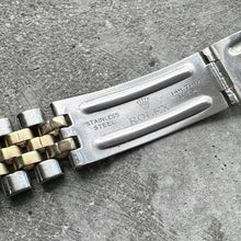 Load image into Gallery viewer, 1972 Rolex Datejust 1601 Two Tone Jubilee - Attractive Wide Boy Pie Pan Dial