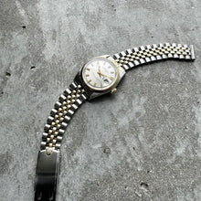 Load image into Gallery viewer, 1972 Rolex Datejust 1601 Two Tone Jubilee - Attractive Wide Boy Pie Pan Dial