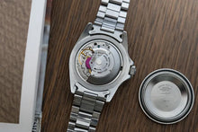 Load image into Gallery viewer, 1973 Rolex 5513 Submariner Stainless Steel - Box + Papers + Anchor