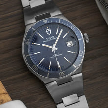 Load image into Gallery viewer, 1974 Tudor Prince Date Chrono Time Stainless Steel 9121/0 - Blue Dial and bezel