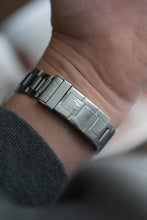 Load image into Gallery viewer, 1976 Rolex 1665 Sea Dweller Attractive Patina - Double Red