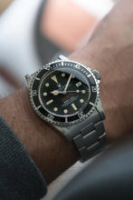 Load image into Gallery viewer, 1976 Rolex 1665 Sea Dweller Attractive Patina - Double Red