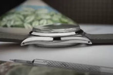 Load image into Gallery viewer, 1976 Rolex Datejust 1600 - Pie Pan Dial – Serviced - Stunning Grey Dial