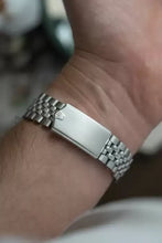 Load image into Gallery viewer, 1978 Rolex Datejust 1603 Silver Dial - Serviced