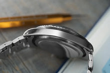 Load image into Gallery viewer, 1978 Rolex Submariner 5513 Stainless Steel