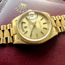 Load image into Gallery viewer, 1981 Rolex President 18k yellow Gold 18078 - Bark Finish- Unpolished Razor sharp