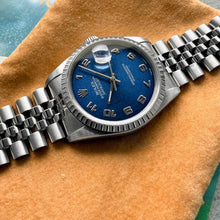 Load image into Gallery viewer, 1991 Rolex Datejust 36mm Jubilee 16220 – Box and booklets Blue Anniversary Dial