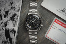 Load image into Gallery viewer, 1995 Omega Speedmaster 3592.50 1479 812 bracelet and 863 movement -Box + Papers
