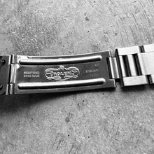 Load image into Gallery viewer, 2004 Rolex Turn O Graph Glossy Black Dial 16264 – Box and Papers – Unpolished