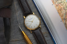 Load image into Gallery viewer, 1970 IWC Mens 18k Yellow Gold Manual Winding R1405 - Calibre 402