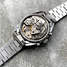 Load image into Gallery viewer, 1970s Heuer Carrera Blue Dial 73653 Chronograph Valjoux 7736