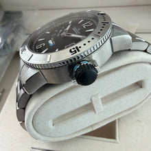 Load image into Gallery viewer, Jaeger LeCoultre Master Compressor Diving GMT Titanium 160.T.05 – Box + Papers
