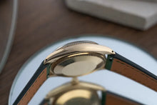 Load image into Gallery viewer, Rolex Oyster Perpetual Gold 1005 Fluted Bezel Alpha Douphine Hands