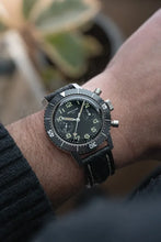 Load image into Gallery viewer, Vintage Breitling 817 Chronograph - Unpolished time capsule! EI Italian Military