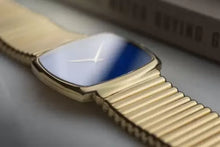 Load image into Gallery viewer, Vintage Mens Piaget 18K Yellow Gold 9731 C10 - Stunning Lapis Lazuli Dial