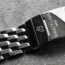 Load image into Gallery viewer, Breitling Navitimer 41mm Automatic A17346 – Box and Papers – Electric Green dial