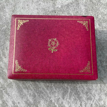 Load image into Gallery viewer, 1966 Glossy Gilt Tudor Submariner 7928 - Box + Papers