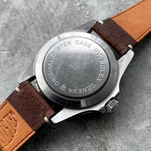 Load image into Gallery viewer, 1966 Glossy Gilt Tudor Submariner 7928 - Box + Papers