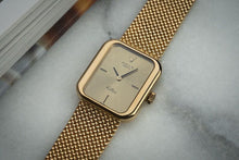 Load image into Gallery viewer, Ladies Rolex Cellini Yellow Gold 4335 - Perfect Dial and stunning condition!