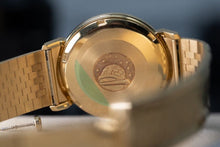 Load image into Gallery viewer, 1966 Solid Gold Omega Constellation 168002 Grand Luxe - Brick Bracelet