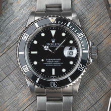 Load image into Gallery viewer, 1998 Rolex 16610 Submariner Swiss Only Dial - Engraved Christopher Wreh Arsenal