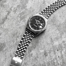 Load image into Gallery viewer, 2001 Rolex Turn O Graph 16264 – Razor sharp + Nice Black Dial