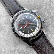 Load image into Gallery viewer, Enicar Compressor Diver GMT Sherpa Guide 600 automatic date AR1146