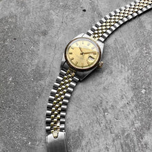 Load image into Gallery viewer, 1973 Rolex Datejust 1601 Two Tone Jubilee - Attractive Wide Boy Pie Pan Dial