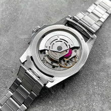 Load image into Gallery viewer, 1967 Rolex 5513 Stainless Steel Submariner 7206 - Attractive Meters First