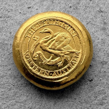 Load image into Gallery viewer, 1/2 oz Vintage Perth Poured Gold round .9999
