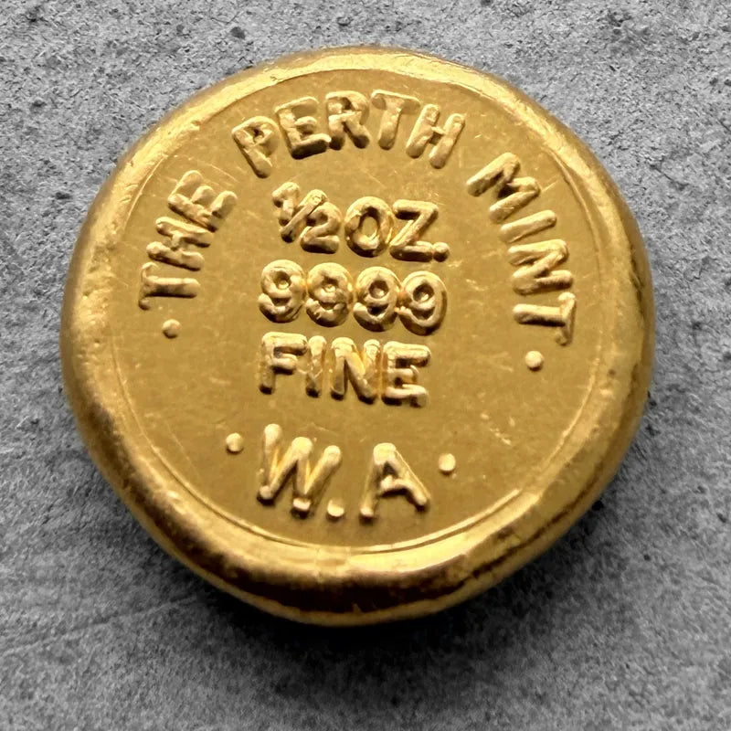 1/2 oz Vintage Perth Poured Gold round .9999
