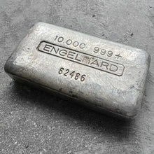 Load image into Gallery viewer, 10 oz Engelhard .999 Silver Poured bar 5 digit Serial - Attractive condition
