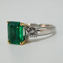 Load image into Gallery viewer, 18K White and Yellow Gold 3.56ct Emerald Cocktail Ring Custom Made

