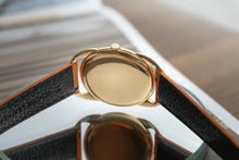 Load image into Gallery viewer, 1949 Longines Calibre 27M - 18k yellow Gold - Fancy claw lugs
