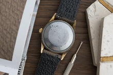 Load image into Gallery viewer, 1958 Rolex Oyster Perpetual 5506 - Tropical Patina Honey Comb Explorer Dial
