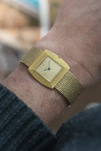Load image into Gallery viewer, 1960s Vacheron Constantin 6712 solid 18k yellow gold
