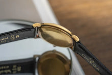 Load image into Gallery viewer, 1961 Omega Genève, 18k Solid Gold  14785 - Cal 600 -  Golden Eye - Signed Türler

