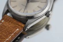 Load image into Gallery viewer, 1962 Rolex 5500 Two Tone dial - Tropical Patina Explorer Dial
