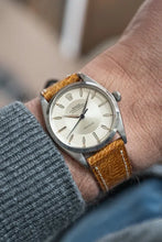 Load image into Gallery viewer, 1962 Rolex 5500 Two Tone dial - Tropical Patina Explorer Dial
