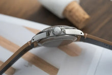 Load image into Gallery viewer, 1962 Tudor 7928 Submariner Stainless Steel - Gilt Exclamation dial
