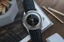 Load image into Gallery viewer, 1962 Tudor Tuxedo Stainless Steel 7967 - Tuxedo Dial
